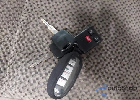 2002 Ford F-150 Lariat/Xlt z USA, uszkodzony, nr VIN 1FTRW08L82KA54349